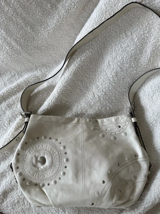 Y2K Vintage Coach Studded Embossed Leather Duffle Hobo Shoulder Bag Ivory F16178 - Picture 12 of 13